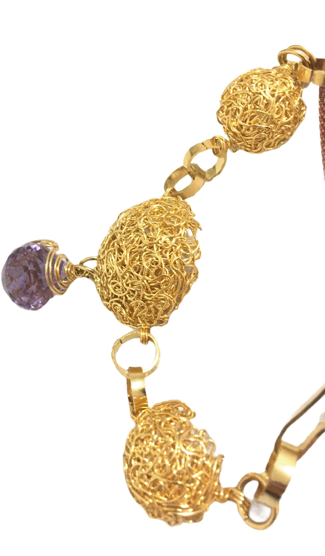 Collar Galaxia Violeta - Collar de diseño exclusivo con cristales de Swarovsk y esferas doradas-Diseño Contemporáneo y sofisticado