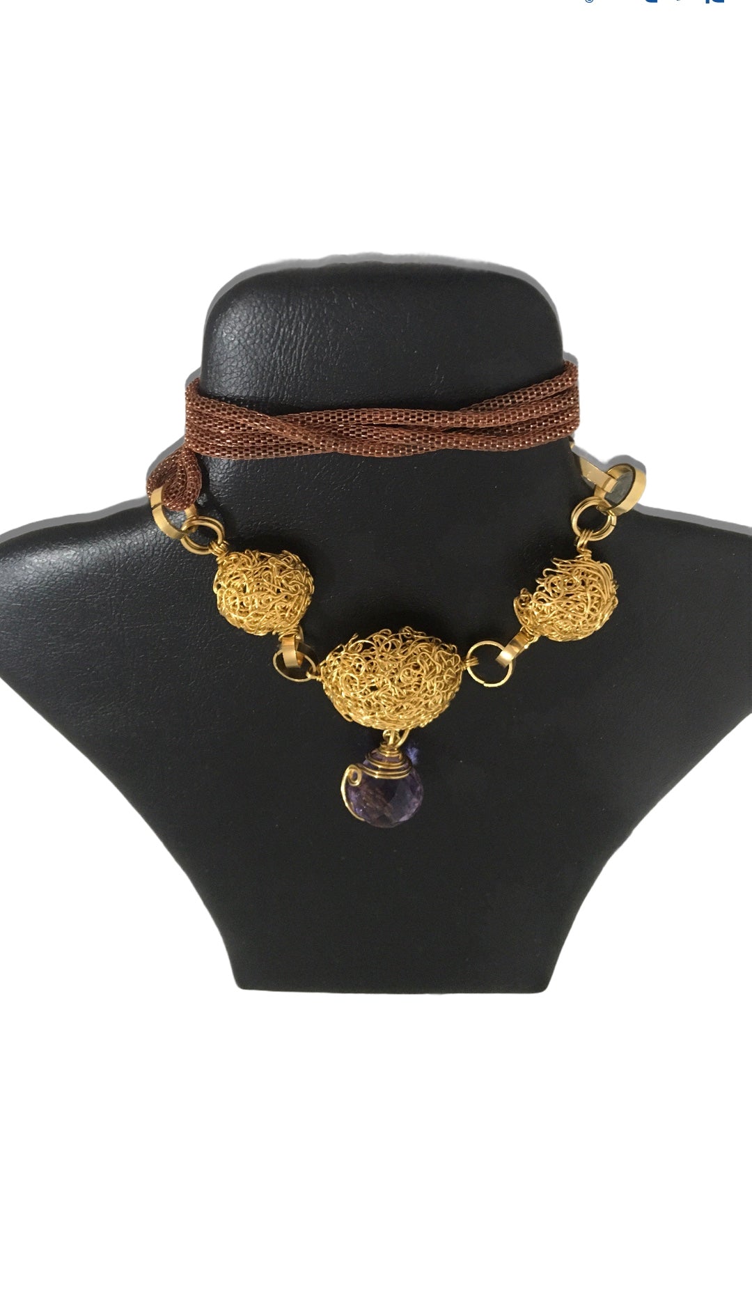 Collar Galaxia Violeta - Collar de diseño exclusivo con cristales de Swarovsk y esferas doradas-Diseño Contemporáneo y sofisticado